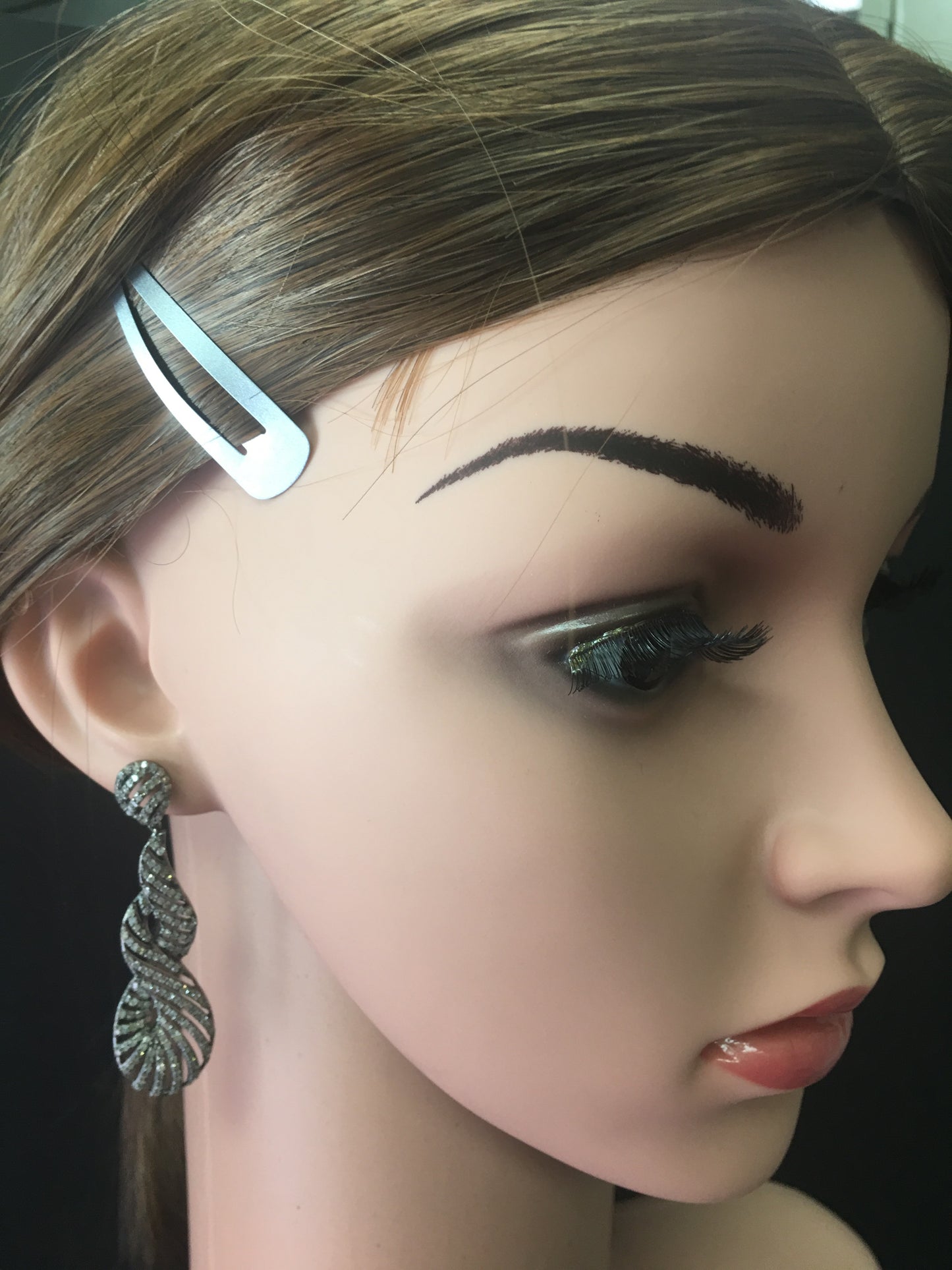 Twisted Shape Diamond Earring