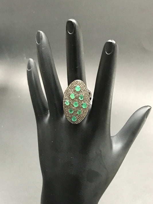 Oval Diamond Ring with Emerald Stone