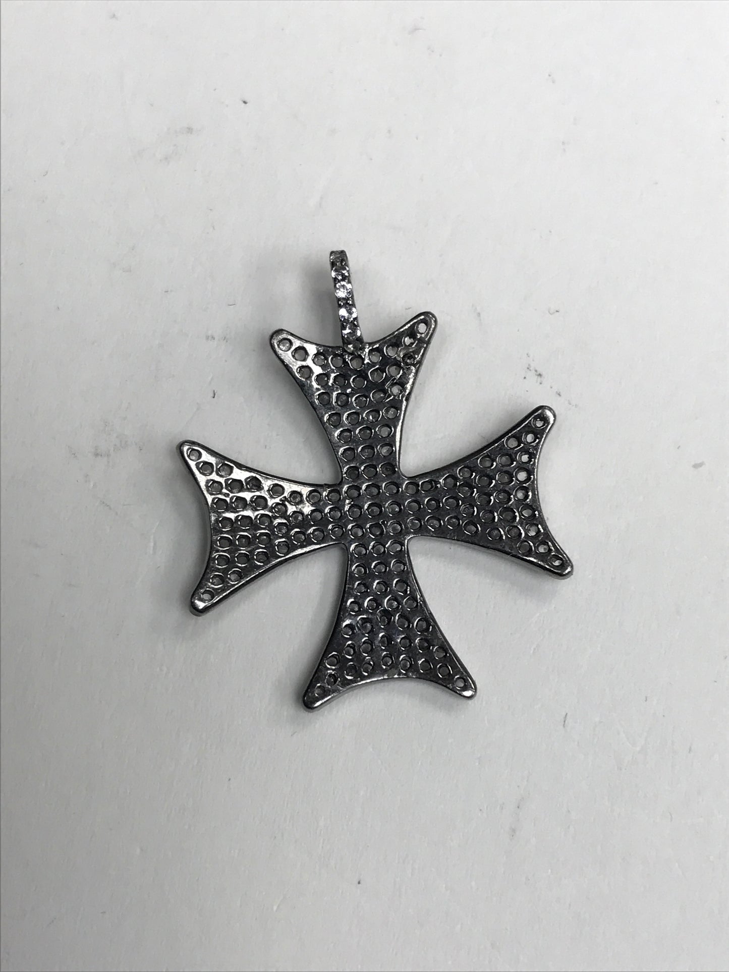 Maltese Cross Pendant ,Approx 1'' long(24 x 24mm) Oxidized Silver, Silver