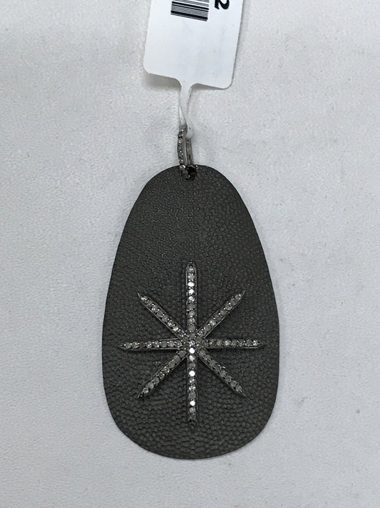 Droplet Shape with Star Burst Encrusted Diamond Pendants & Charms