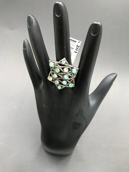 Star Pave Diamond Ring