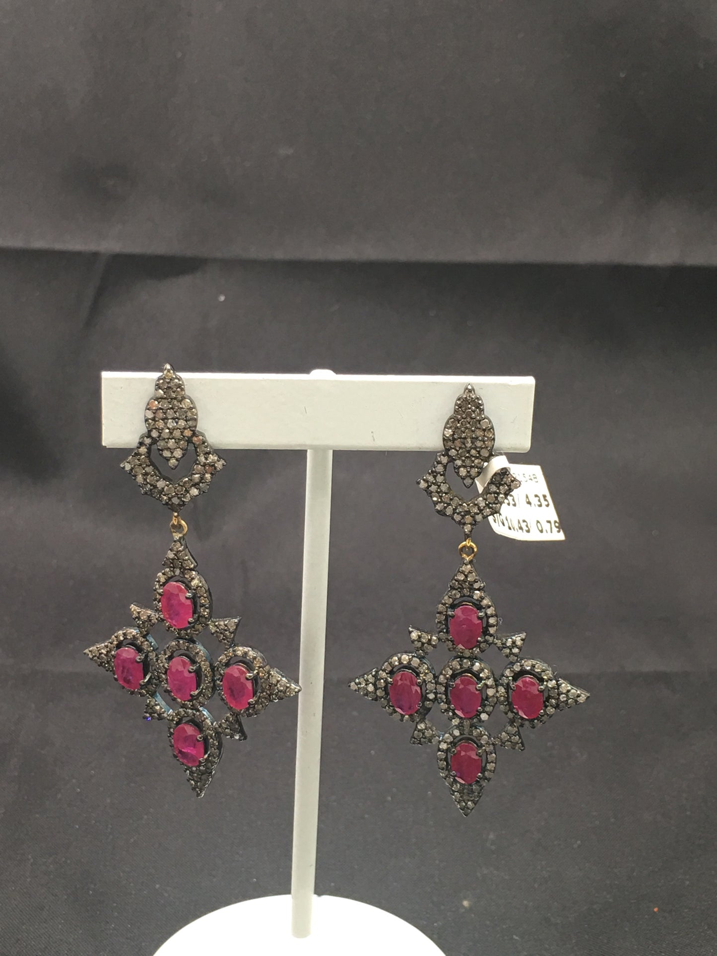 DESIGNER PARTY EARRING WITH DIAMOND AND GEMSTONES