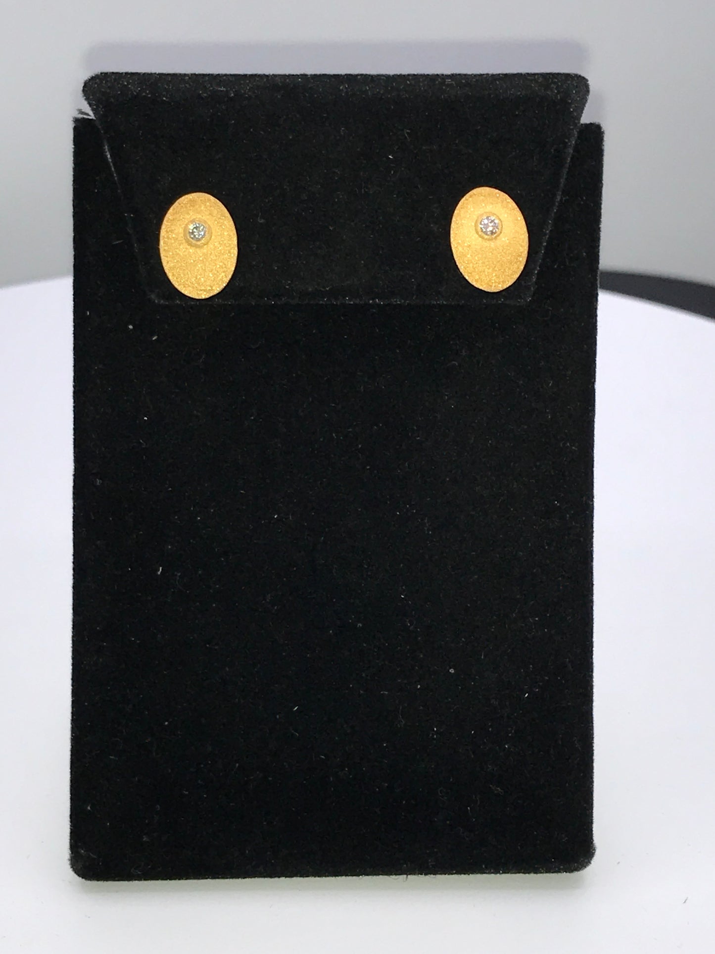 Oval Diamond Earring Stud