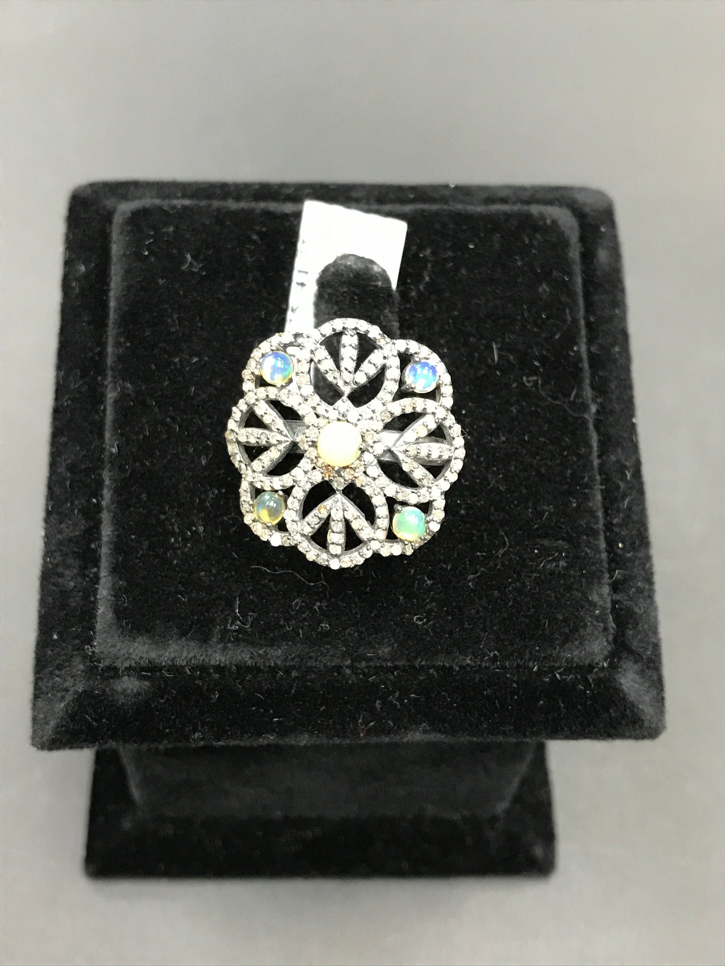 Flower Pave Diamond Ring