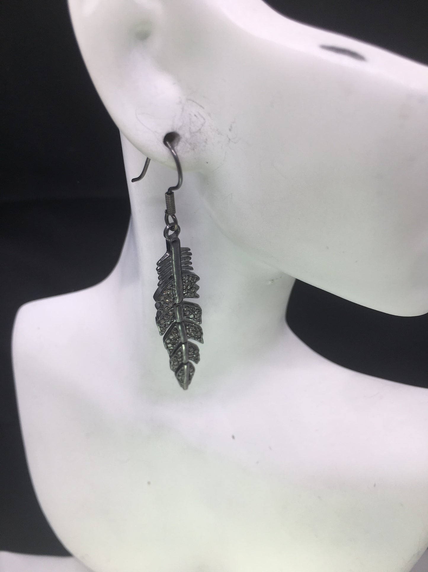 PENDANTS & CHARMS