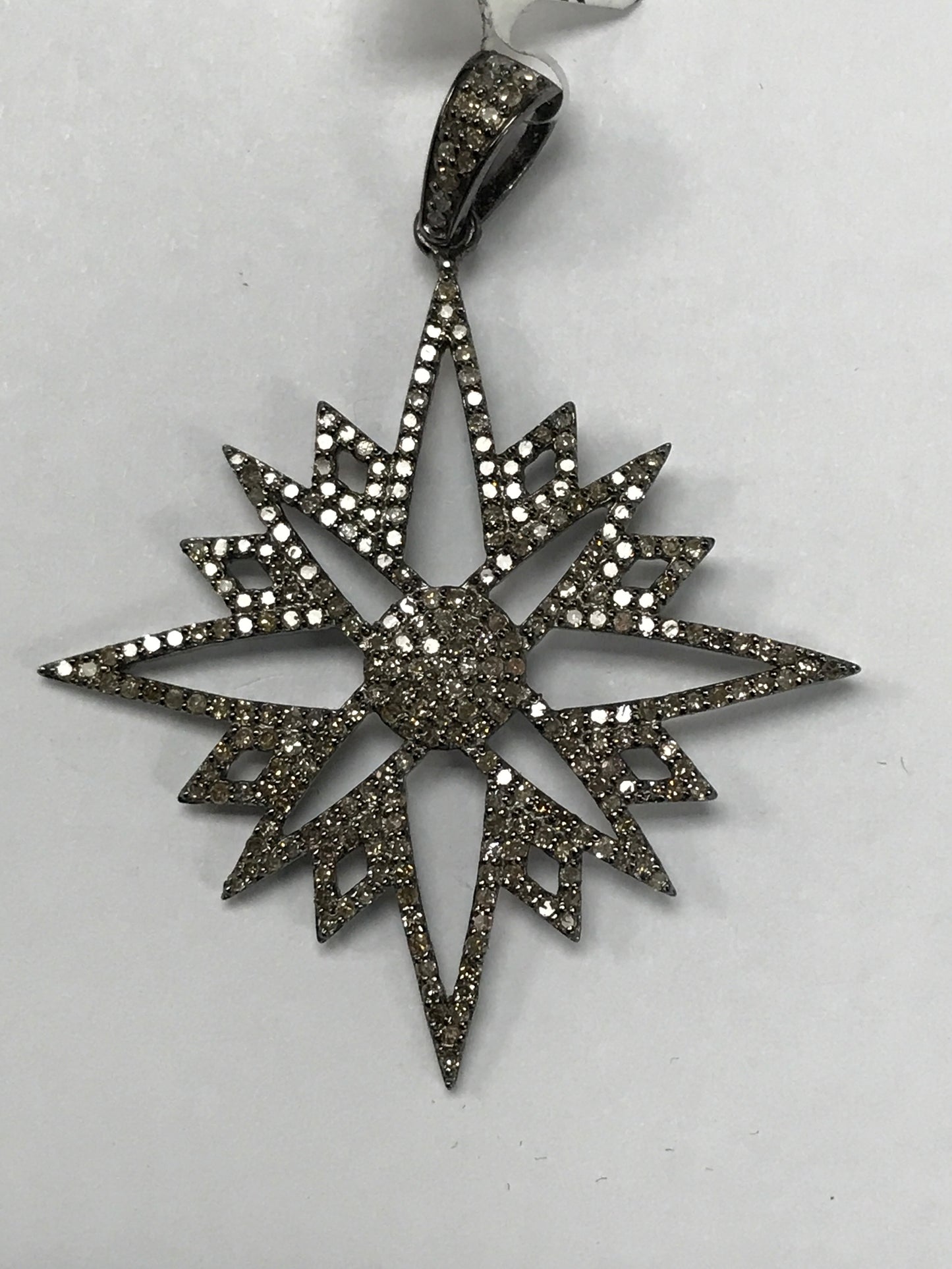 Star Burst (Hollow Shape) Diamond Pendants & Charms