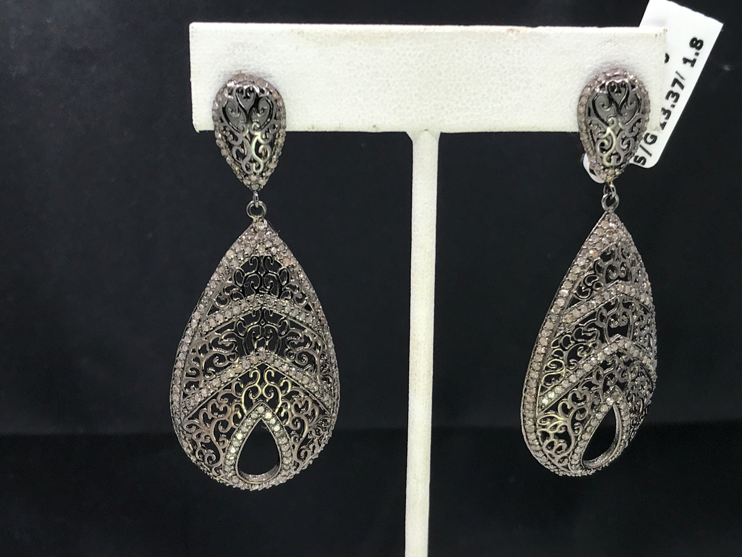 Droplet Shape Diamond Earring