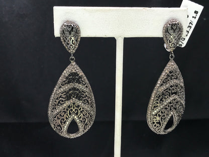 Droplet Shape Diamond Earring