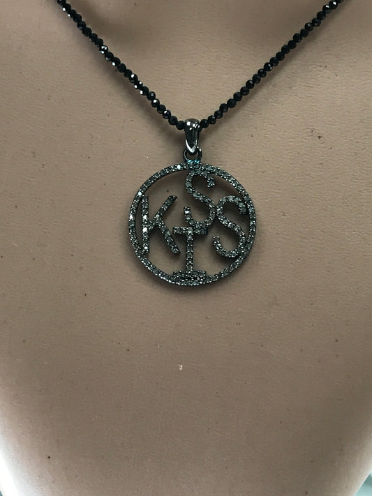 Kiss Diamond Pendant