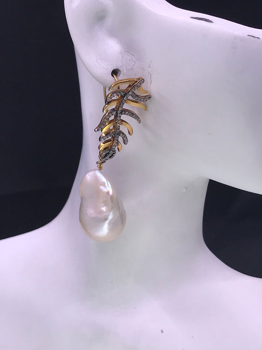 Pearl Diamond Earring