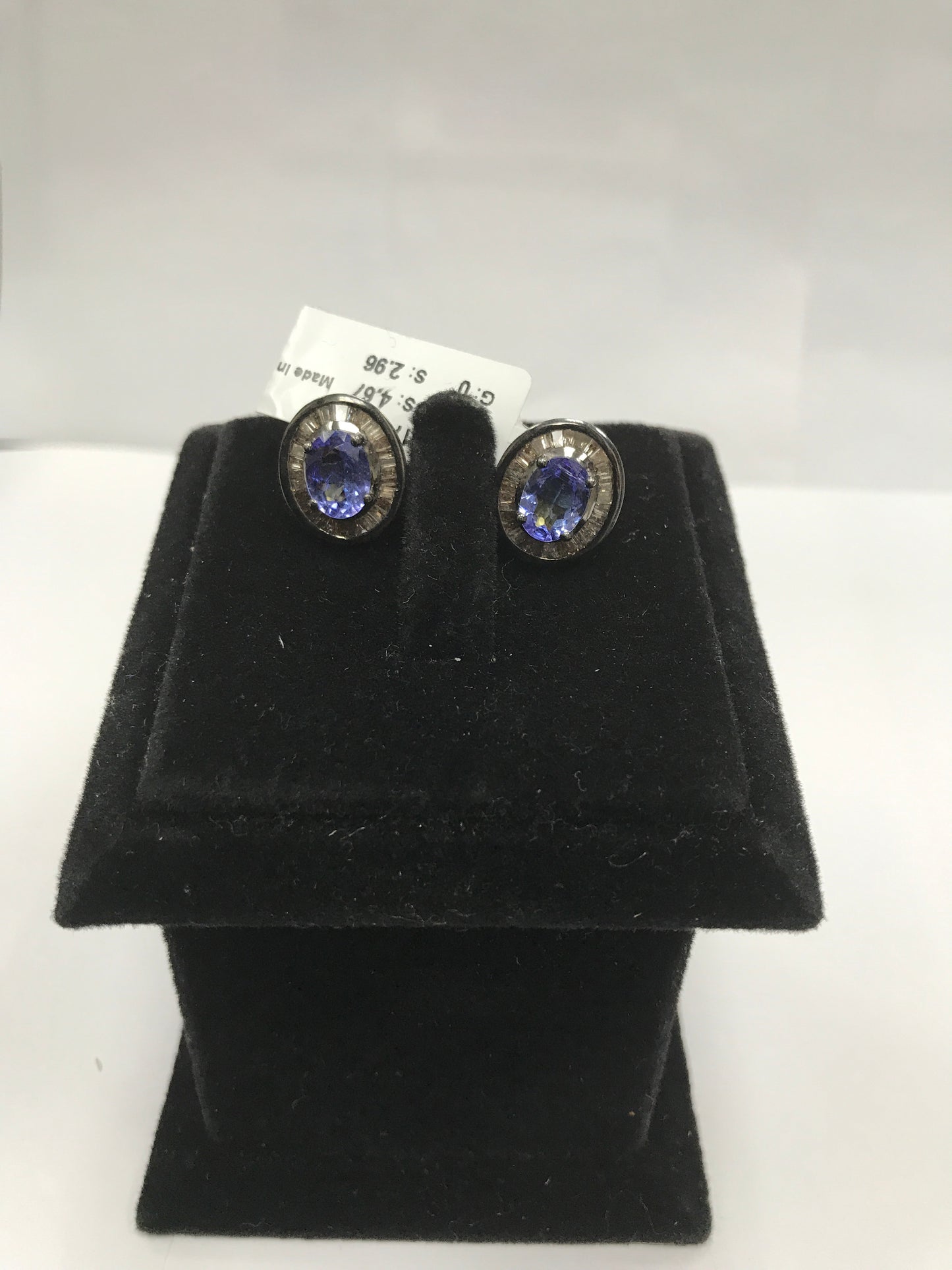 Tanzanite and Diamond Earring Stud
