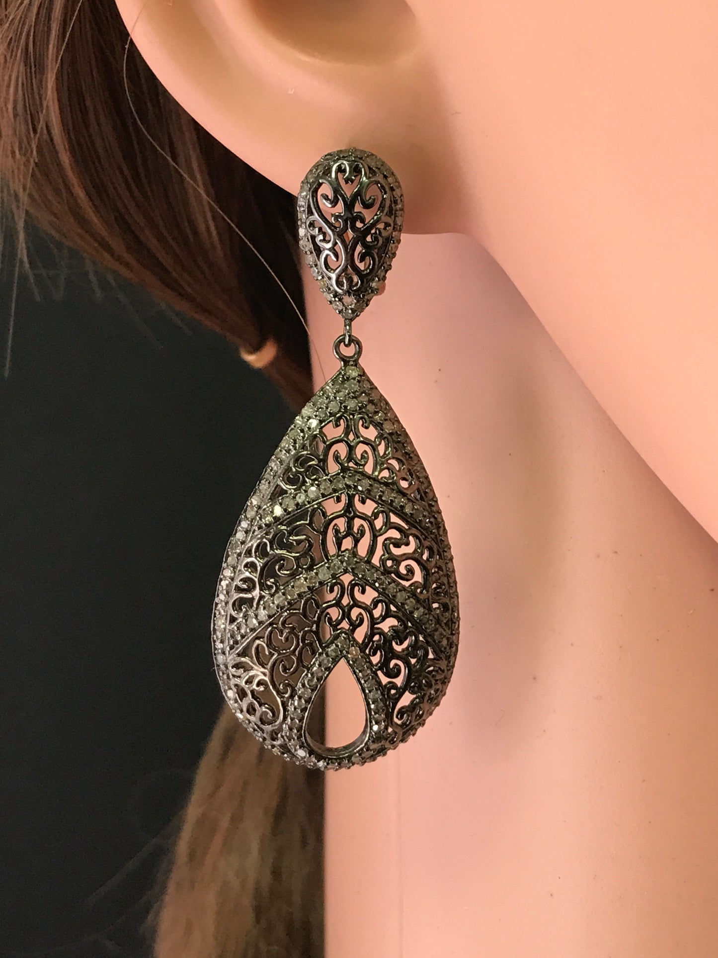 Droplet Shape Diamond Earring