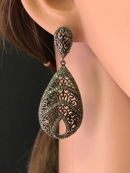 Droplet Shape Diamond Earring