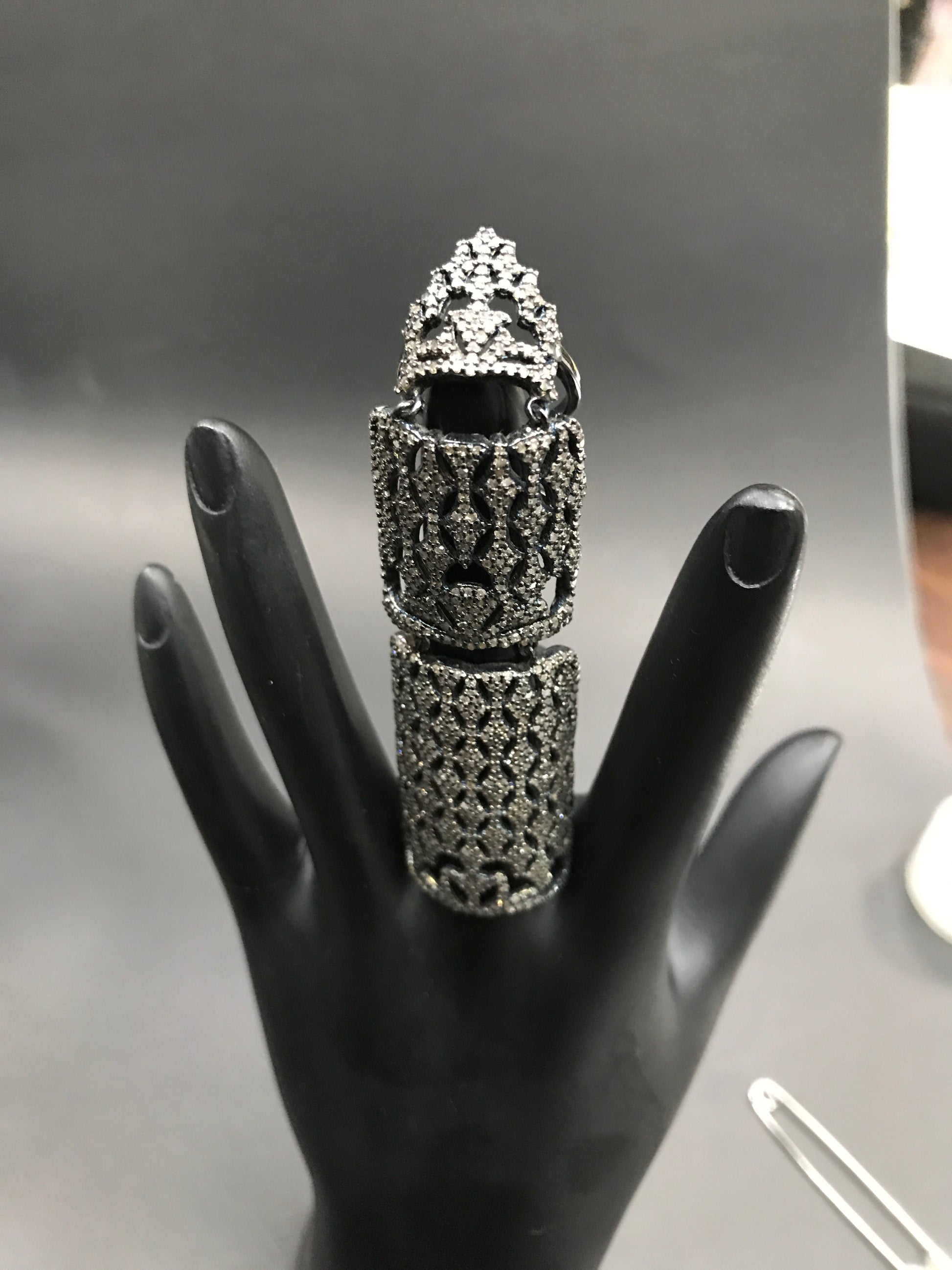 Full finger ring diamond Clearance