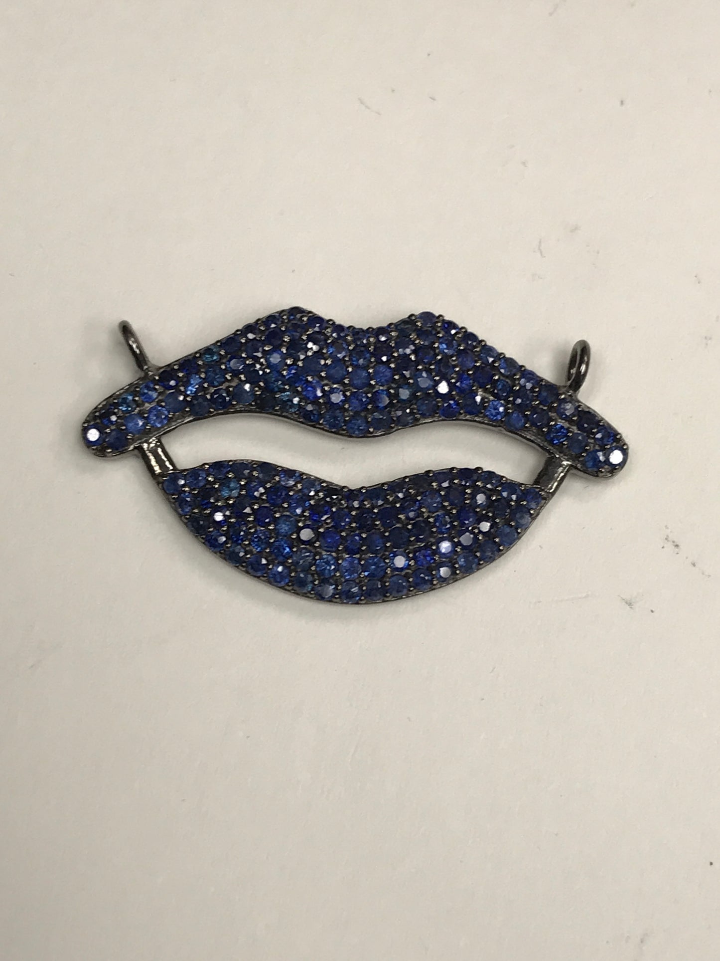 Lips Sapphire and Ruby Charm