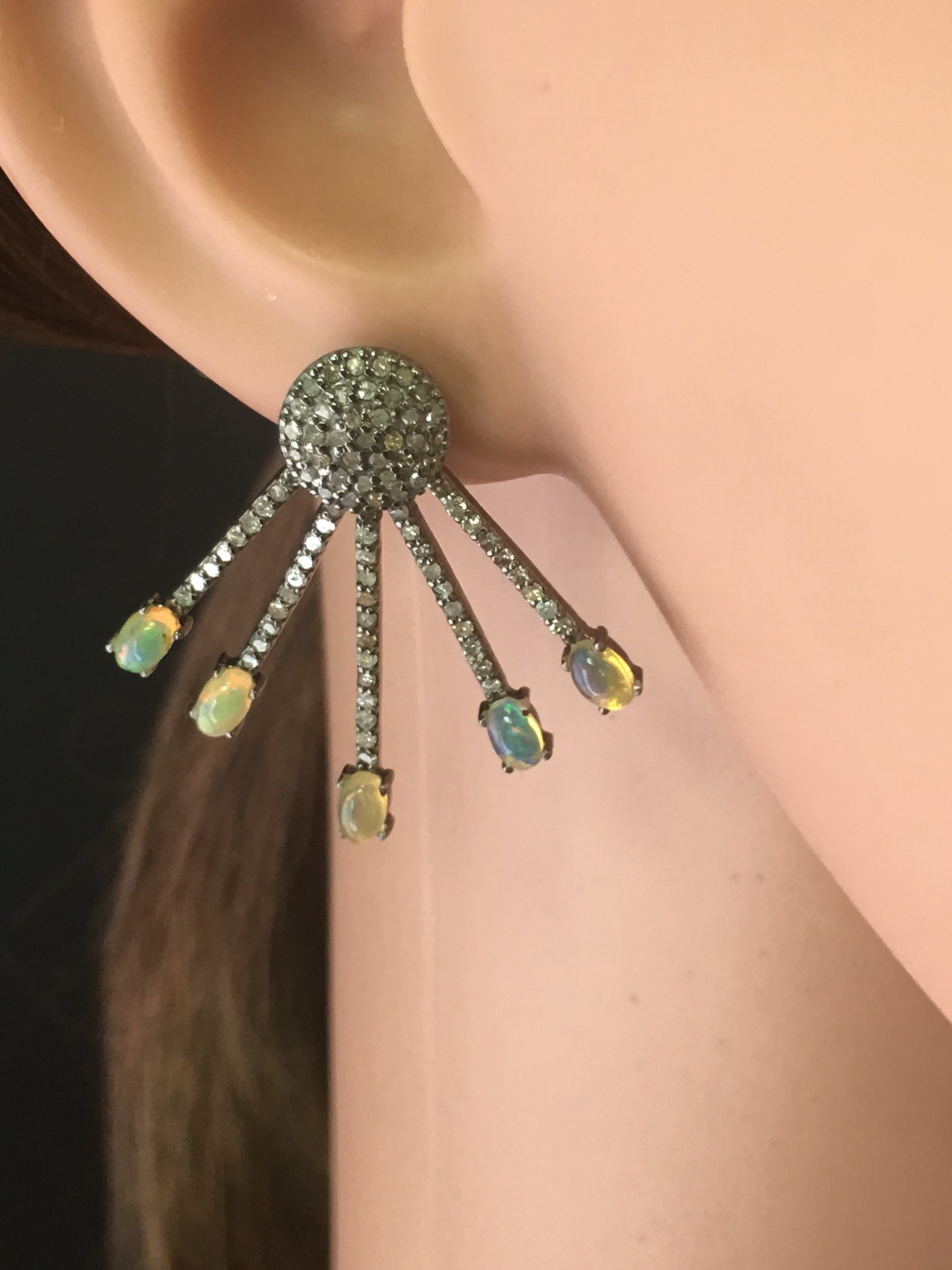DIAMOND SILVER EARRRINGS