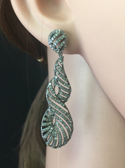 Twisted Shape Diamond Earring