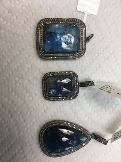 Kynite Diamond Pendant