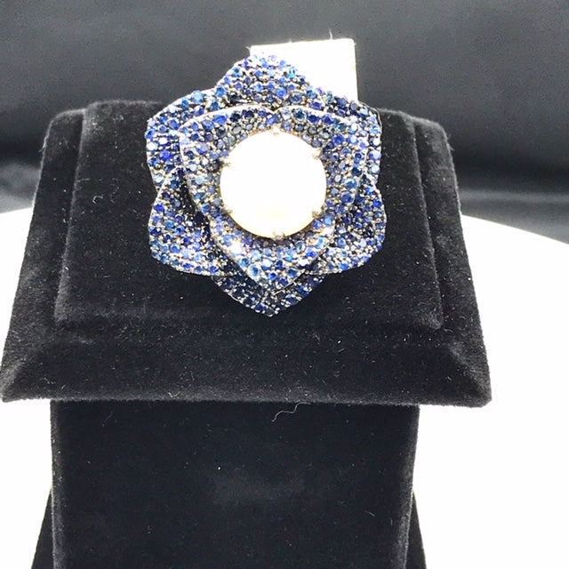 FLOWER SHAPE BLUE SAPPHIRE AND PEARL RING
